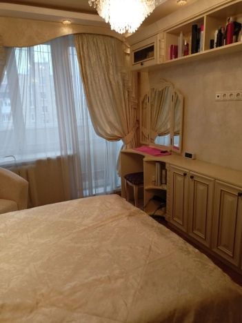 Купить квартиру в Москве. Вариант № 10295196, 3, площадь -  квм, цена 18000000 рублей