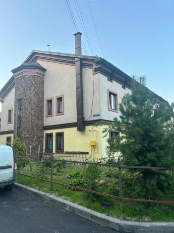 Купить квартиру у метро Новомосковская в Москве. Вариант № 1266376, 4, площадь - квм, цена 8500000.0000 рублей