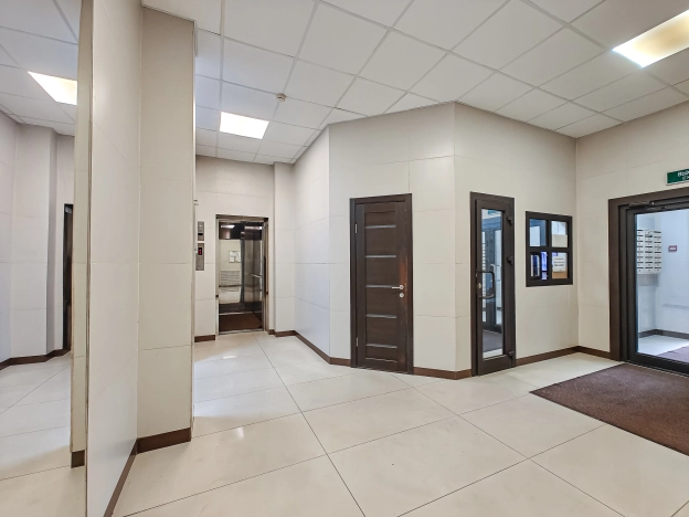 Купить трехкомнатную квартиру в Новосибирской области. Вариант № 7839869, 46, площадь -  квм, цена 30000000 рублей