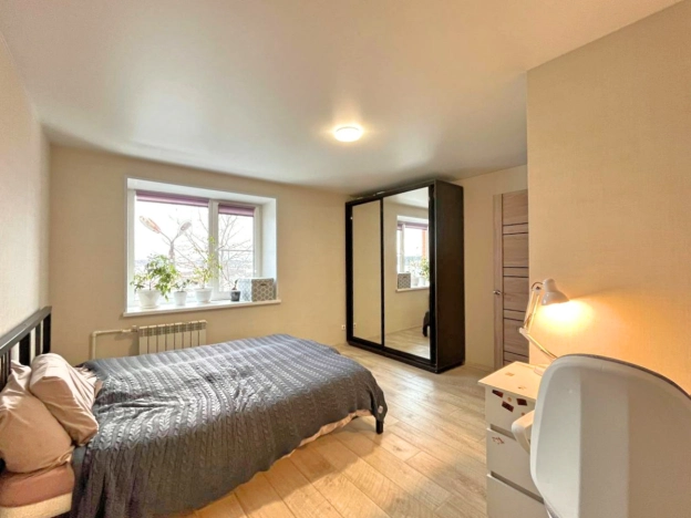 Купить однокомнатную квартиру на улице Заводская в Вологодской области. Вариант № 9976349, 1, площадь -  квм, цена 3300000 рублей