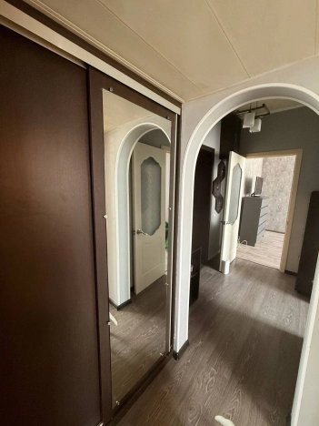 Купить двухкомнатную квартиру на вторичке в Шебекине. Вариант № 10867159, 16, площадь - квм, цена 2800000 рублей