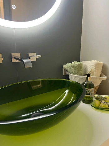 Купить квартиру в Вологодской области. Вариант № 3283550, 20, площадь -  квм, цена 13500000 рублей