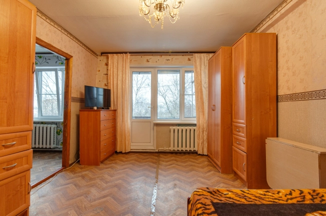 Купить квартиру на вторичке в Вологде. Вариант № 10928700, 0, площадь - квм, цена 4650000 рублей