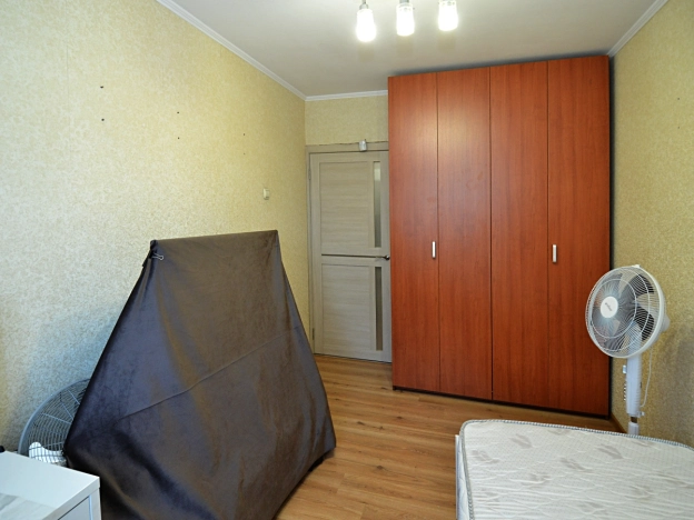 Купить четырехкомнатную квартиру в Новосибирской области. Вариант № 3881281, 9, площадь -  квм, цена 7500000 рублей