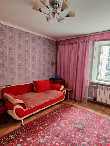 Купить однокомнатную квартиру в Омске. Вариант № 59420, 2, площадь -  квм, цена 3950000 рублей