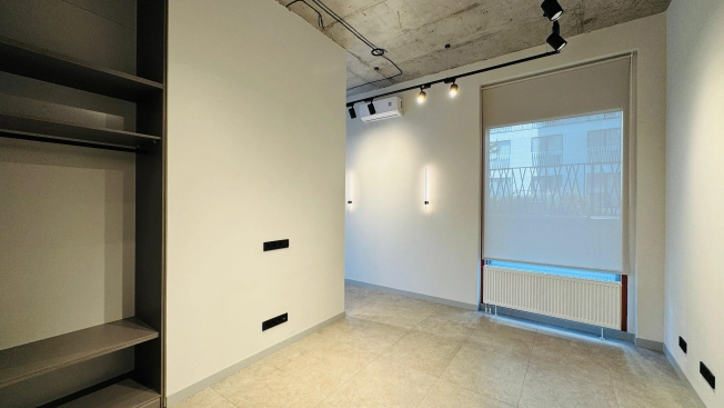 Купить коммерческую недвижимость в Новосибирске. Вариант № 7564943, 9, площадь -  квм, цена 18000000 рублей