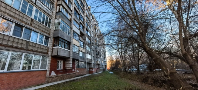 Купить трехкомнатную квартиру на улице Первомайская в Новосибирске. Вариант № 17383, 19, площадь -  квм, цена 5000000 рублей