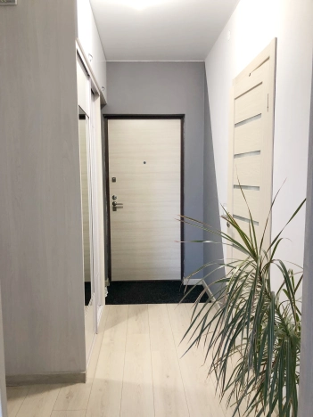 Купить квартиру на вторичке в ЖК Европейский в Тобольске. Вариант № 3422902, 17, площадь -  квм, цена 8600000 рублей