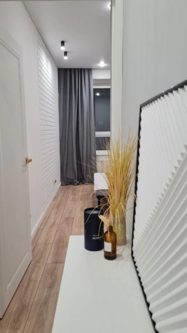 Снять квартиру в Новосибирске. Вариант № 9863116, 7, площадь -  квм, цена 42000 рублей