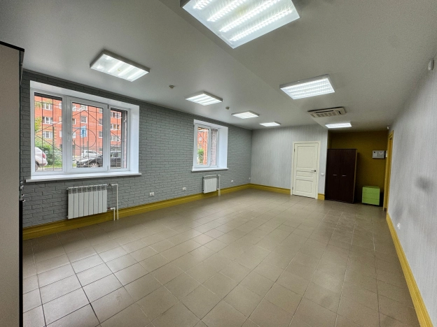 Снять коммерческую недвижимость в Омске. Вариант № 9145953, 12, площадь -  квм, цена 85000 рублей