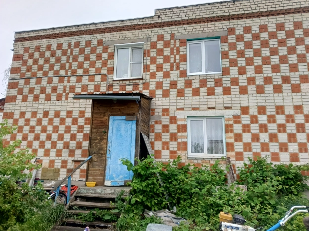 Купить трехкомнатную квартиру на улице Садовая в Нижегородской области. Вариант № 53877, 10, площадь -  квм, цена 750000 рублей