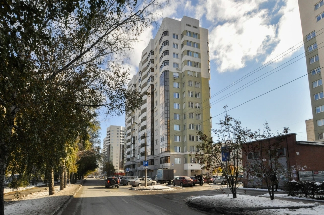 Купить четырехкомнатную квартиру в Новосибирской области. Вариант № 6881513, 32, площадь -  квм, цена 10400000 рублей