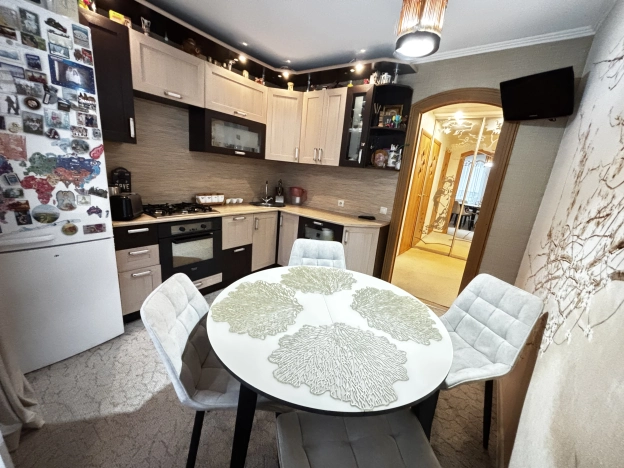 Купить двухкомнатную квартиру в районе Октябрьский в Пензе. Вариант № 10072214, 7, площадь - квм, цена 6200000 рублей