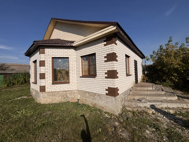 Купить дом в Старом Осколе. Вариант № 5264042, 1, площадь -  квм, цена 4589000 рублей