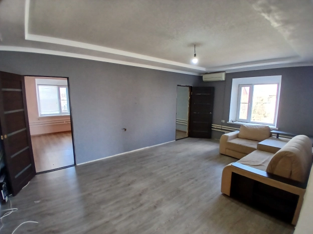 Купить дом на улице Чкалова в Краснодарском крае. Вариант № 24442, 17, площадь -  квм, цена 3900000 рублей