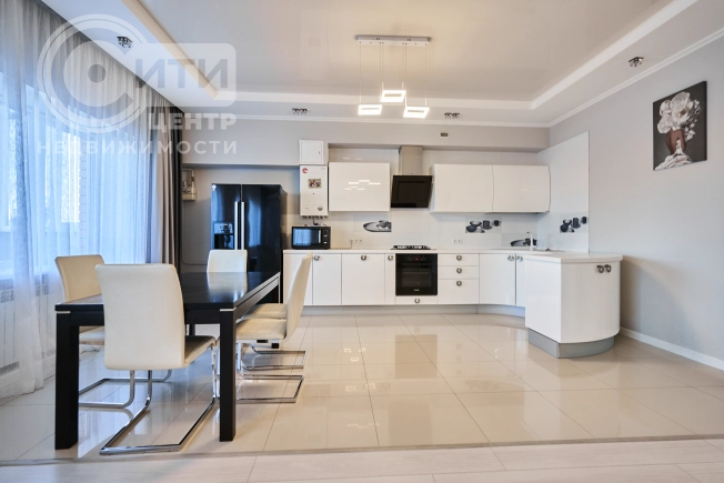 Купить трехкомнатную квартиру в Воронеже. Вариант № 1392545, 5, площадь -  квм, цена 15899000 рублей