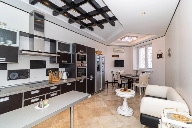 Купить квартиру на улице Октябрьский проспект в Владимире. Вариант № 1222, 8, площадь -  квм, цена 25000000 рублей