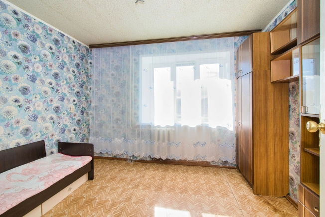 Купить квартиру на улице Почаевская в Владимире. Вариант № 2201460, 18, площадь -  квм, цена 5430000 рублей