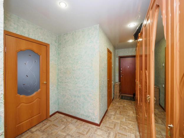 Купить двухкомнатную квартиру в Омске. Вариант № 9015730, 21, площадь -  квм, цена 7100000 рублей