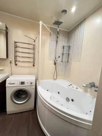 Купить трехкомнатную квартиру в Керчи. Вариант № 58018, 13, площадь - квм, цена 8000000 рублей