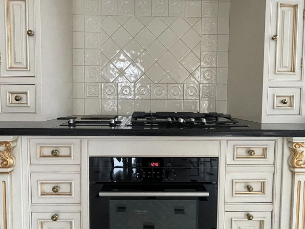 Купить пятикомнатную квартиру в Санкт-Петербурге. Вариант № 49123, 11, площадь -  квм, цена 135000000 рублей