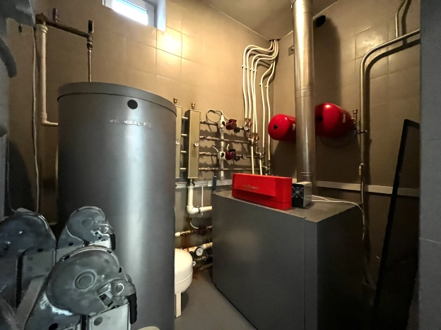 Купить дом в Москве. Вариант № 9148977, 27, площадь - квм, цена 75000000 рублей