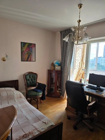 Купить квартиру в Москве. Вариант № 9886743, 4, площадь -  квм, цена 40000000 рублей