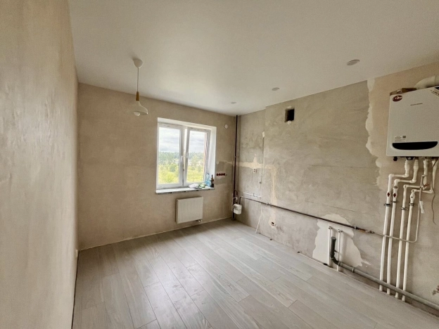 Купить однокомнатную квартиру на улице Олега Кошевого в Калининграде. Вариант № 9504637, 4, площадь -  квм, цена 5000000 рублей