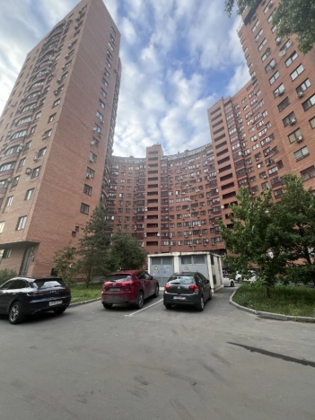Купить квартиру в Москве. Вариант № 6159884, 6, площадь -  квм, цена 36000000 рублей