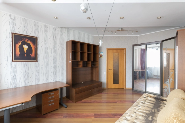 Купить трехкомнатную квартиру в Королёве. Вариант № 36406, 23, площадь - квм, цена 22700000 рублей