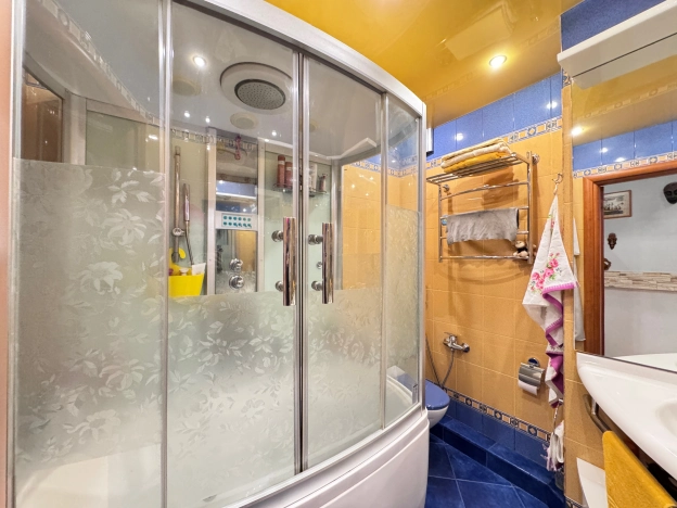 Купить квартиру в Москве. Вариант № 8463148, 3, площадь -  квм, цена 27990000 рублей