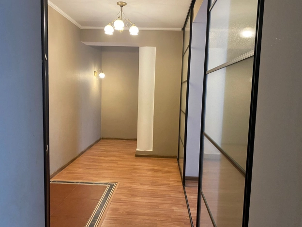 Купить квартиру на улице Университетский проспект в Волгограде. Вариант № 9572339, 3, площадь - квм, цена 9350000 рублей