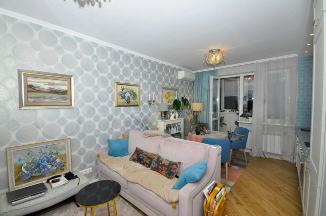 Купить квартиру в Москве. Вариант № 8808060, 1, площадь -  квм, цена 18000000 рублей