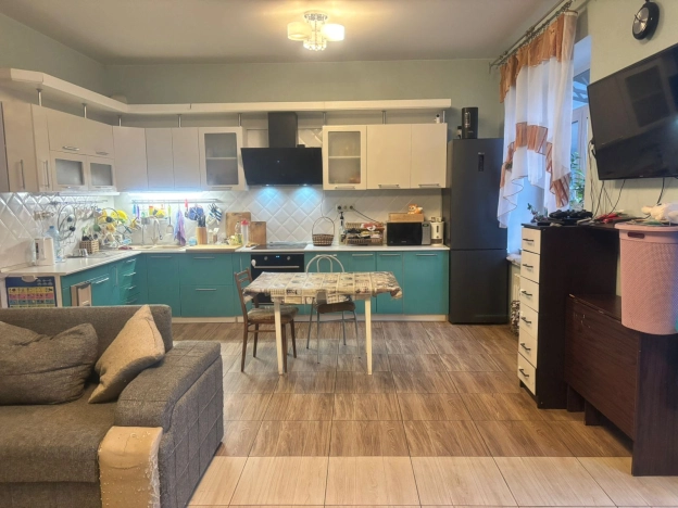 Купить дом в Москве. Вариант № 9223396, 3, площадь -  квм, цена 20000000 рублей