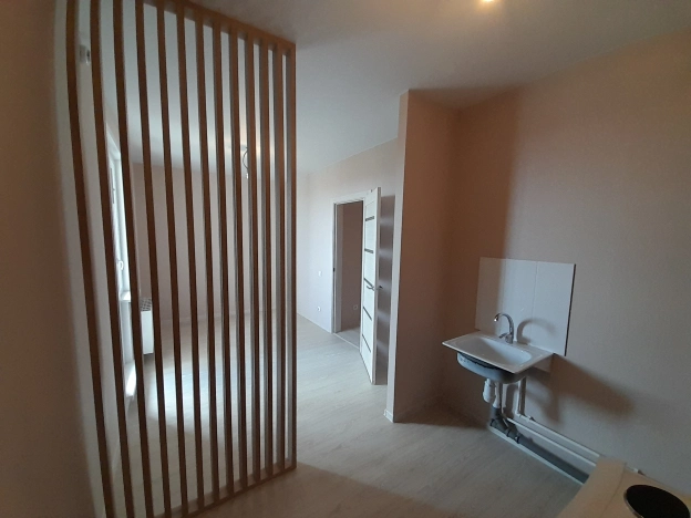 Купить двухкомнатную квартиру в Микрорайоне Ручейный, Сыктывкар в Сыктывкаре. Вариант № 58932, 7, площадь -  квм, цена 5000000 рублей