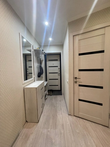 Купить трехкомнатную квартиру на вторичке в Республике Башкортостан. Вариант № 7679, 12, площадь -  квм, цена 3800000 рублей