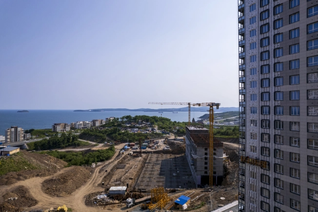 Купить двухкомнатную квартиру в новостройках на улице Слуцкого в Владивостоке. Вариант № 4119799, 9, площадь -  квм, цена 14888880 рублей