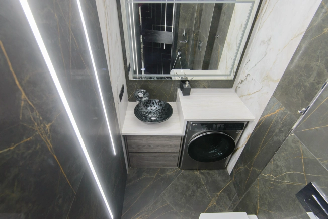 Купить четырехкомнатную квартиру в районе Кировский в Ростове-на-Дону. Вариант № 32633, 23, площадь -  квм, цена 39900000 рублей