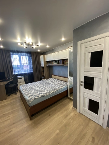 Купить дом в Микрорайоне Порт-Артур в Омске. Вариант № 2482324, 20, площадь -  квм, цена 13500000 рублей