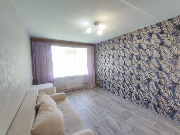 Купить трехкомнатную квартиру на улице Молодёжная в Владимирской области. Вариант № 9541, 1, площадь -  квм, цена 1950000 рублей