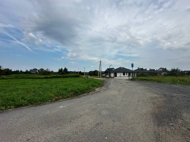 Купить земельный участок на улице Заозёрный проезд в Калининграде. Вариант № 3651259, 17, площадь -  квм, цена 2700000 рублей