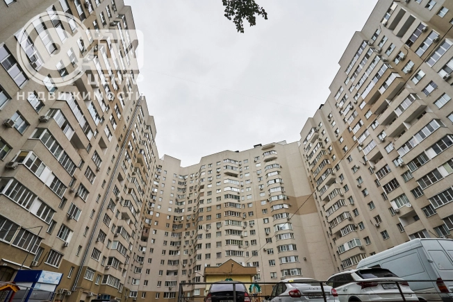 Купить однокомнатную квартиру на улице Карла Маркса в Воронеже. Вариант № 3352328, 0, площадь -  квм, цена 6180000 рублей