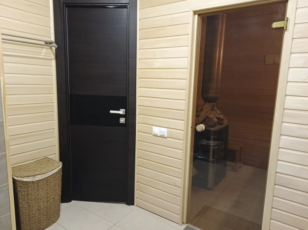 Купить дом в Микрорайоне Порт-Артур в Омске. Вариант № 2906613, 14, площадь -  квм, цена 6200000 рублей