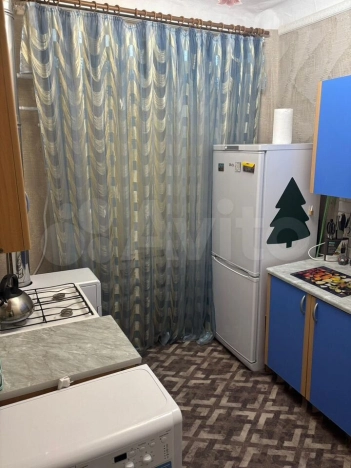 Купить однокомнатную квартиру в Ростовской области. Вариант № 50597, 4, площадь -  квм, цена 3100000 рублей