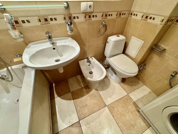 Купить двухкомнатную квартиру в Калининграде. Вариант № 9166486, 12, площадь -  квм, цена 6400000 рублей