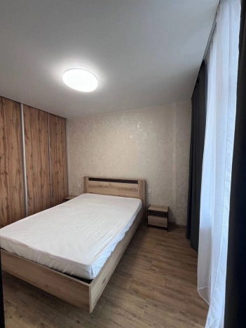 Снять квартиру в Новосибирске. Вариант № 9812492, 8, площадь -  квм, цена 45000 рублей