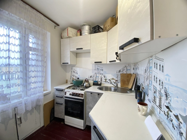 Купить четырехкомнатную квартиру в Рязанской области. Вариант № 8730238, 24, площадь -  квм, цена 2000000 рублей