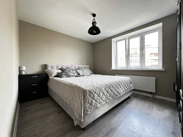 Купить трехкомнатную квартиру на улице Московское шоссе в Санкт-Петербурге. Вариант № 31078, 23, площадь -  квм, цена 20000000 рублей