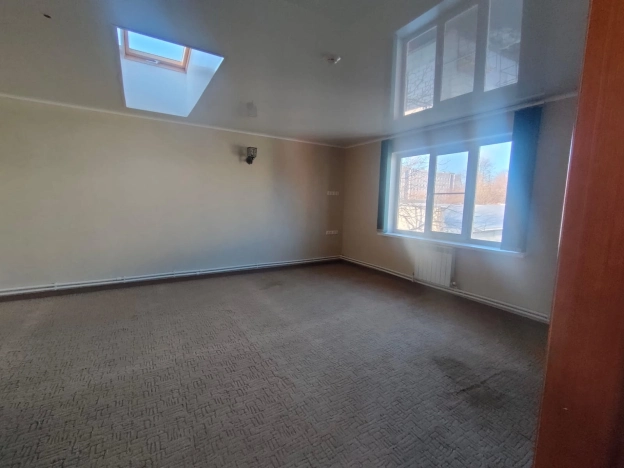 Снять коммерческую недвижимость в Рязани. Вариант № 1631771, 8, площадь - квм, цена 70000 рублей