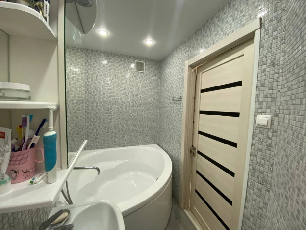 Купить четырехкомнатную квартиру в Иванове. Вариант № 22002, 22, площадь -  квм, цена 6090000 рублей